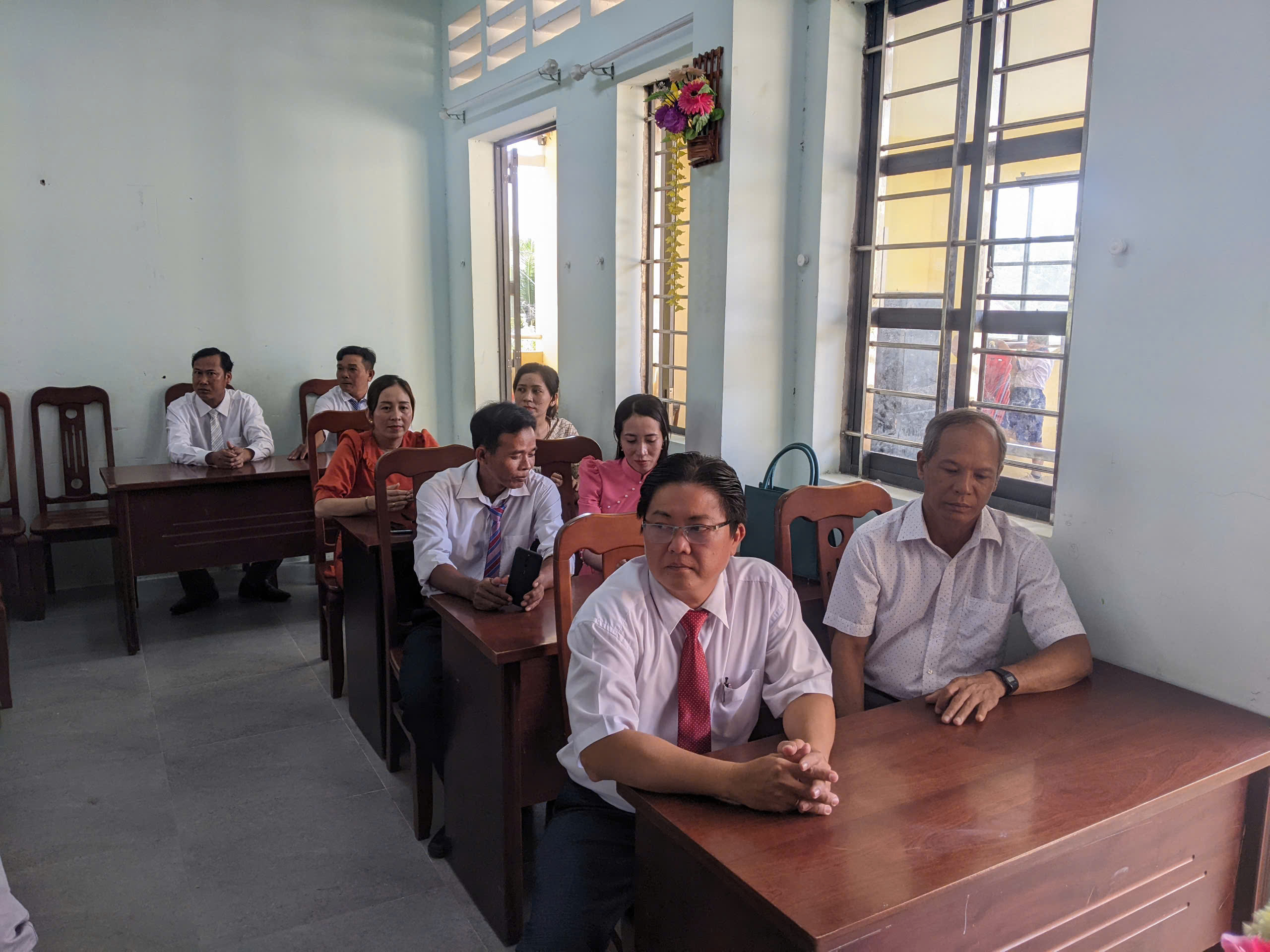 ỨNG DỤNG CNTT TRONG SINH HOẠT CHUYÊN MÔN THỰC HIỆN HIỆU QUẢ CHƯƠNG TRÌNH GIÁO DỤC PHỔ THÔNG 2018