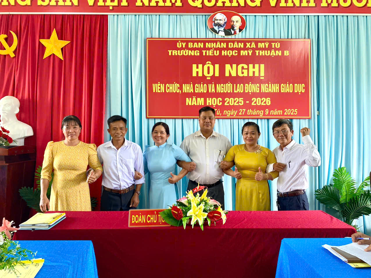 Đoàn Kết - Sáng Tạo - Chia Sẻ để hoàn thành xuất sắc nhiệm trong tổ khối 4
